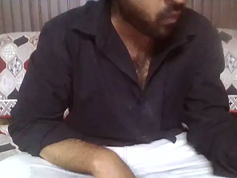 Snapshot of indihotguy chatting on June 17, 2026, 1:54 pm indihotguy online show from June 17, 2026, 1:54 pm