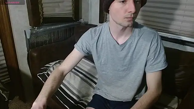 Snapshot of feelingverynaughty chatting on February 8, 2026, 5:21 pm feelingverynaughty online show from February 8, 2026, 5:21 pm