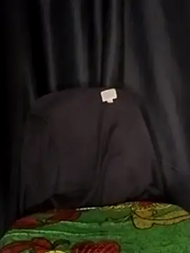 Snapshot of Queen-BD chatting on November 13, 2025, 9:13 am Queen-BD online show from November 13, 2025, 9:13 am