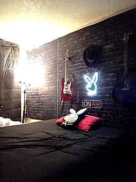 hotemberly jake online show from November 9, 2025, 9:46 am