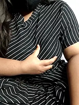 tanvihot2 online show from March 9, 2026, 4:21 pm