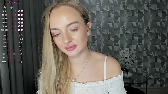 A delina online show from November 21, 2025, 1:54 pm