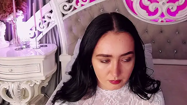 KimKhallifa online show from February 7, 2026, 6:32 am