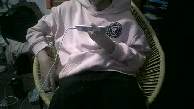 Snapshot of topboy2800 chatting on January 29, 2025, 5:35 pm topboy2800 online show from January 29, 2025, 5:35 pm