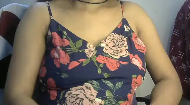 Snapshot of Naughty_Nayra chatting on February 10, 2025, 3:35 am Naughty Nayra online show from February 10, 2025, 3:35 am