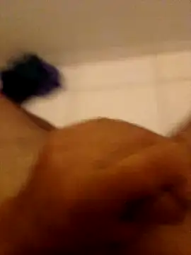 Snapshot of mlkpiranho25 chatting on February 8, 2025, 11:45 pm mlkpiranho25 online show from February 8, 2025, 11:45 pm