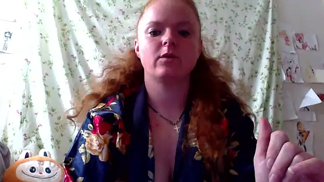 Snapshot of Rae_Jeannie chatting on June 11, 2026, 7:05 am Rae Jeannie online show from June 11, 2026, 7:05 am