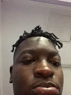 Redfucks333 online show from November 6, 2025, 9:57 am