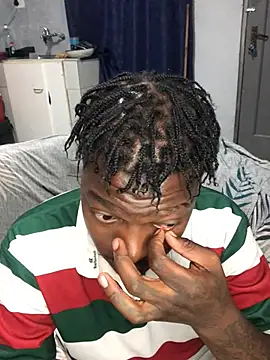 Redfucks333 online show from April 2, 2026, 9:10 pm