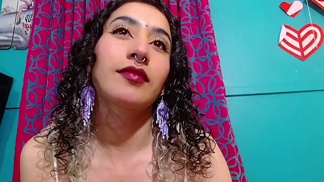 valerie mase online show from December 22, 2025, 9:04 pm