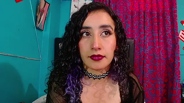 Snapshot of valerie_mase chatting on October 3, 2025, 7:15 pm valerie mase online show from October 3, 2025, 7:15 pm
