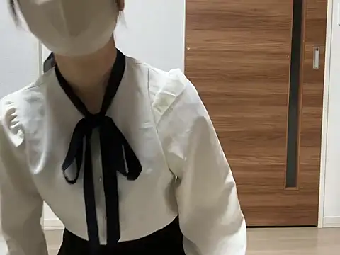 chikuwa 555 online show from January 24, 2025, 1:47 pm