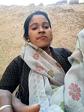 Arini Arora online show from February 14, 2025, 8:42 am