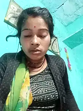 Arini Arora online show from February 1, 2025, 5:05 pm