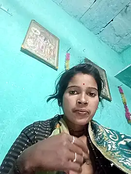 Arini Arora online show from January 26, 2025, 8:13 pm
