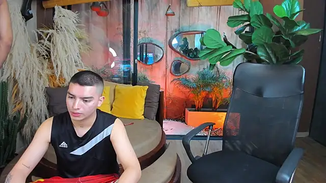 MarcoVitto online show from November 22, 2025, 7:46 pm