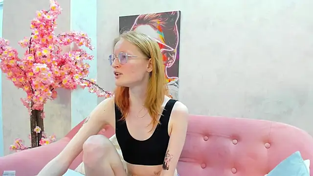 Snapshot of ElizabethHarpper chatting on February 14, 2025, 3:15 pm ElizabethHarpper online show from February 14, 2025, 3:15 pm