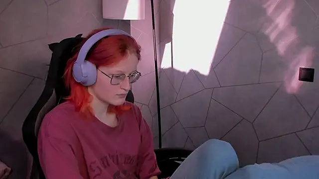 Snapshot of ElizabethHarpper chatting on February 12, 2026, 9:20 am ElizabethHarpper online show from February 12, 2026, 9:20 am