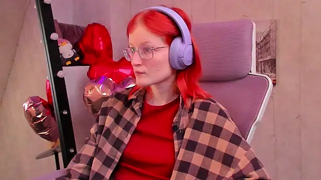 Snapshot of ElizabethHarpper chatting on February 16, 2026, 9:19 am ElizabethHarpper online show from February 16, 2026, 9:19 am