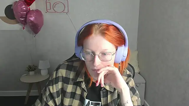 Snapshot of ElizabethHarpper chatting on February 18, 2026, 9:17 am ElizabethHarpper online show from February 18, 2026, 9:17 am