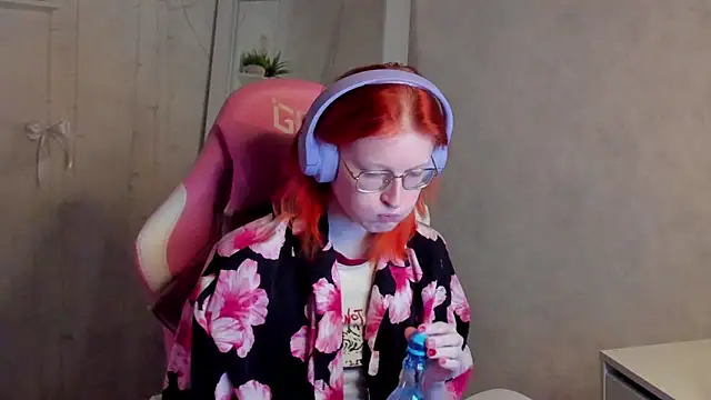 Snapshot of ElizabethHarpper chatting on February 5, 2026, 8:10 am ElizabethHarpper online show from February 5, 2026, 8:10 am