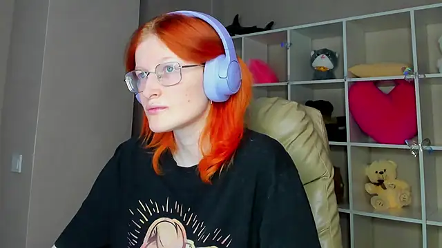 Snapshot of ElizabethHarpper chatting on February 9, 2026, 9:18 am ElizabethHarpper online show from February 9, 2026, 9:18 am