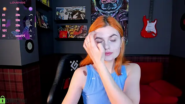 Snapshot of CharlotteMitchell chatting on November 10, 2025, 9:14 am CharlotteMitchell online show from November 10, 2025, 9:14 am