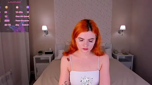 Snapshot of CharlotteMitchell chatting on November 13, 2025, 9:35 am CharlotteMitchell online show from November 13, 2025, 9:35 am