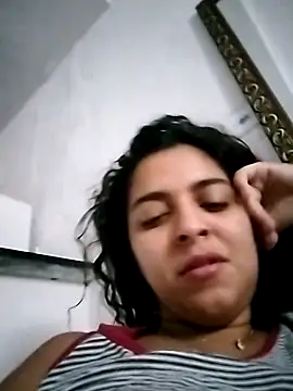 gatinhahot online show from February 13, 2025, 9:41 am