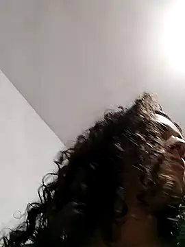 gatinhahot online show from February 21, 2025, 9:24 am