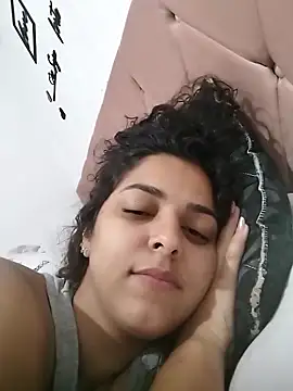 gatinhahot online show from December 28, 2024, 12:45 pm