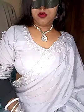 Hot muskaan online show from April 19, 2026, 4:41 pm