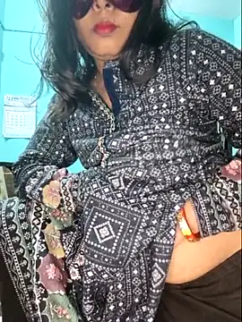 Snapshot of Hot_purva chatting on November 18, 2025, 3:32 am Hot purva online show from November 18, 2025, 3:32 am