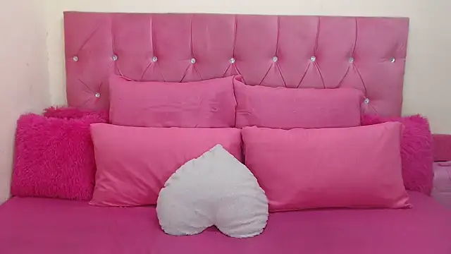 naughtiest baddy online show from October 8, 2025, 5:13 pm