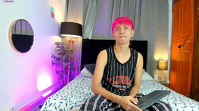 Snapshot of Brian-Ausslos chatting on February 22, 2025, 4:40 am Brian-Ausslos online show from February 22, 2025, 4:40 am