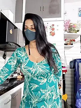 Snapshot of Best-Couple chatting on February 13, 2026, 3:50 am Best-Couple online show from February 13, 2026, 3:50 am