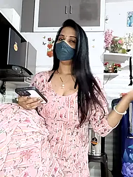 Snapshot of Best-Couple chatting on February 28, 2026, 4:01 am Best-Couple online show from February 28, 2026, 4:01 am