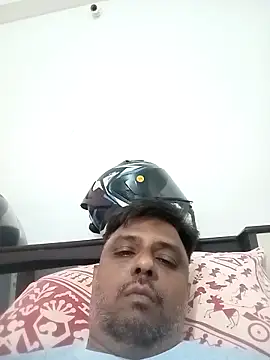 jemes21in online show from November 2, 2025, 9:47 am