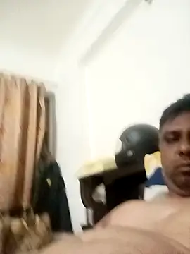 jemes21in online show from February 5, 2025, 6:59 pm