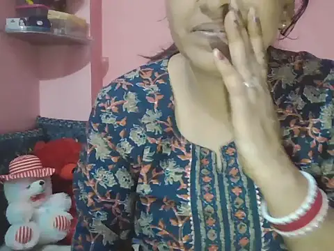 Hot-shanvi online show from October 18, 2025, 1:40 am