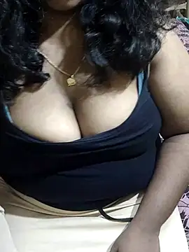 Snapshot of Rathi22 chatting on June 18, 2026, 2:33 pm Rathi22 online show from June 18, 2026, 2:33 pm