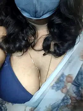 Snapshot of Rathi22 chatting on July 10, 2026, 2:11 am Rathi22 online show from July 10, 2026, 2:11 am
