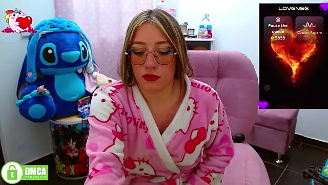 Qadesh Boix online show from November 14, 2025, 5:27 pm