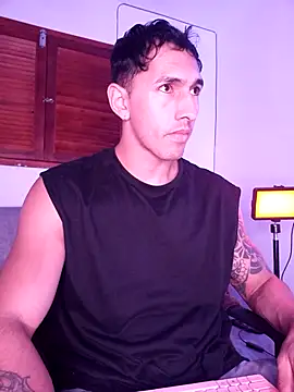 Joylopez fit online show from November 26, 2025, 1:44 pm