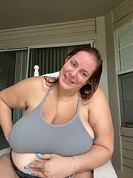 Thickarella420 online show from September 17, 2025, 5:37 pm