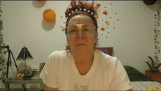 milchanel online show from November 10, 2025, 6:40 am