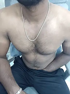 Snapshot of hot_boy_dic chatting on December 20, 2025, 4:43 pm hot boy dic online show from December 20, 2025, 4:43 pm