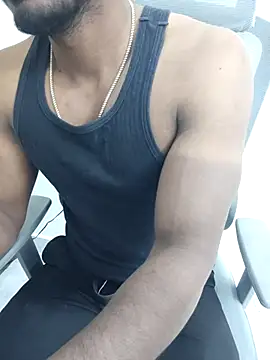 Snapshot of hot_boy_dic chatting on December 17, 2025, 2:00 pm hot boy dic online show from December 17, 2025, 2:00 pm