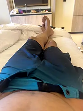 skyisthelimit12 online show from October 26, 2025, 6:14 am