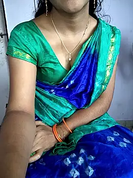 lovelygirl4567 online show from November 5, 2025, 6:38 am